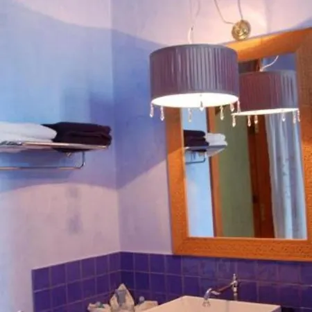 Triple Classic, Desajuno, Wifi Gratis, Con Estupenda Piscina En Yaiza * Yaiza (Lanzarote)