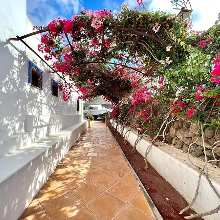 公寓 Triple Classic, Desajuno, Wifi Gratis, Con Estupenda Piscina En Yaiza